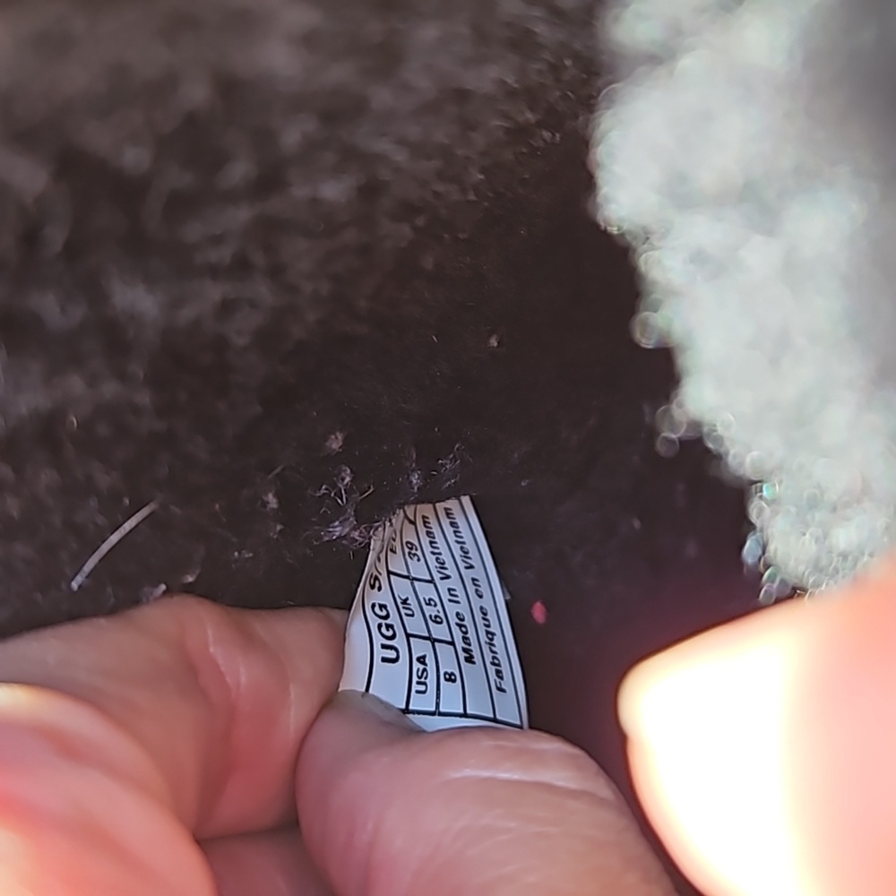 Ugg button boots - Picture 5 of 7